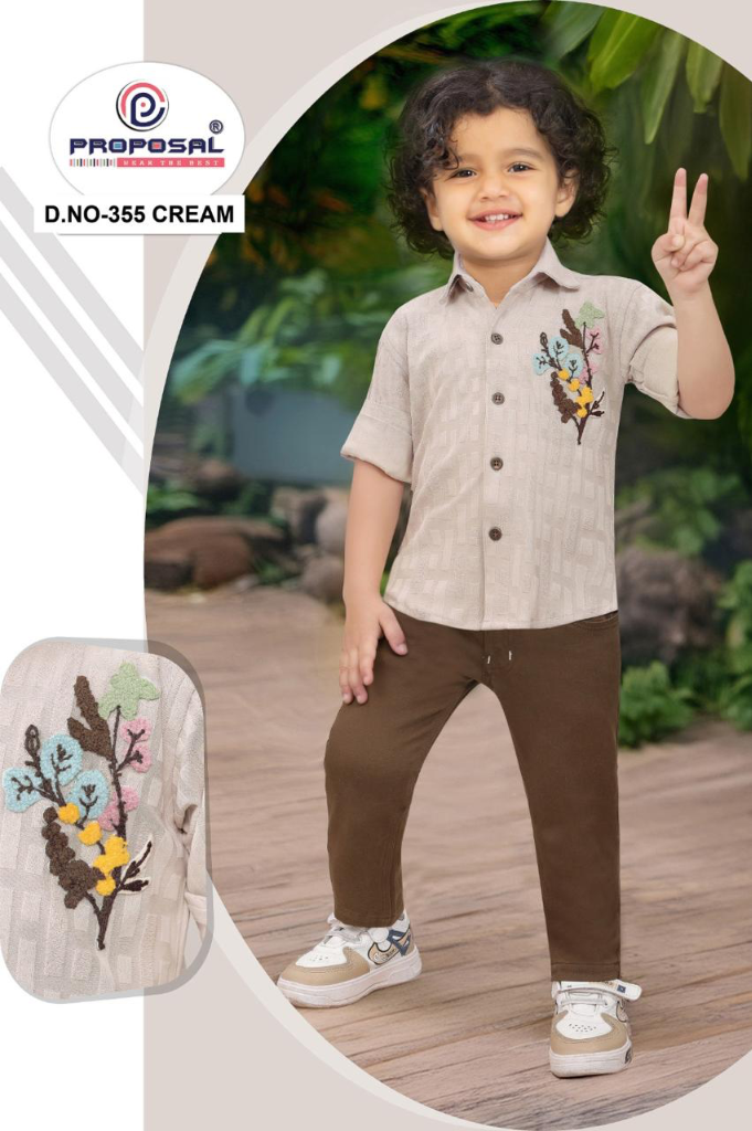 355 Cream Floral Pocket